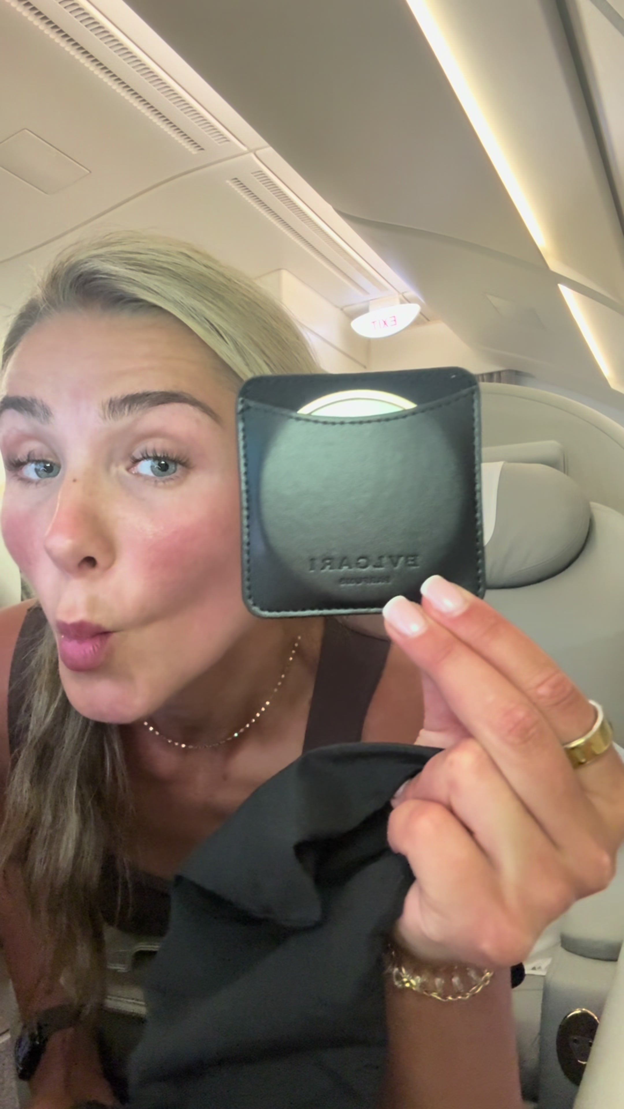 Video post by @chelseamenna on TikTok