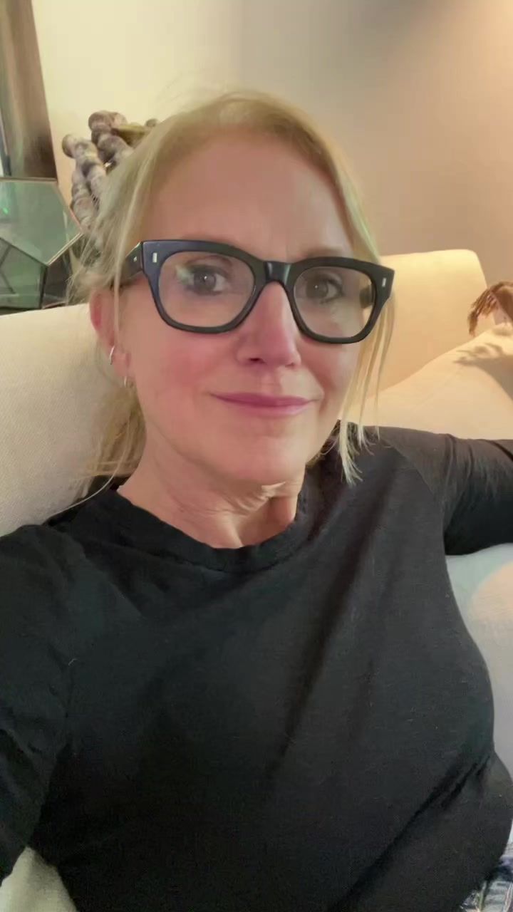 Video post by @melrobbins on TikTok