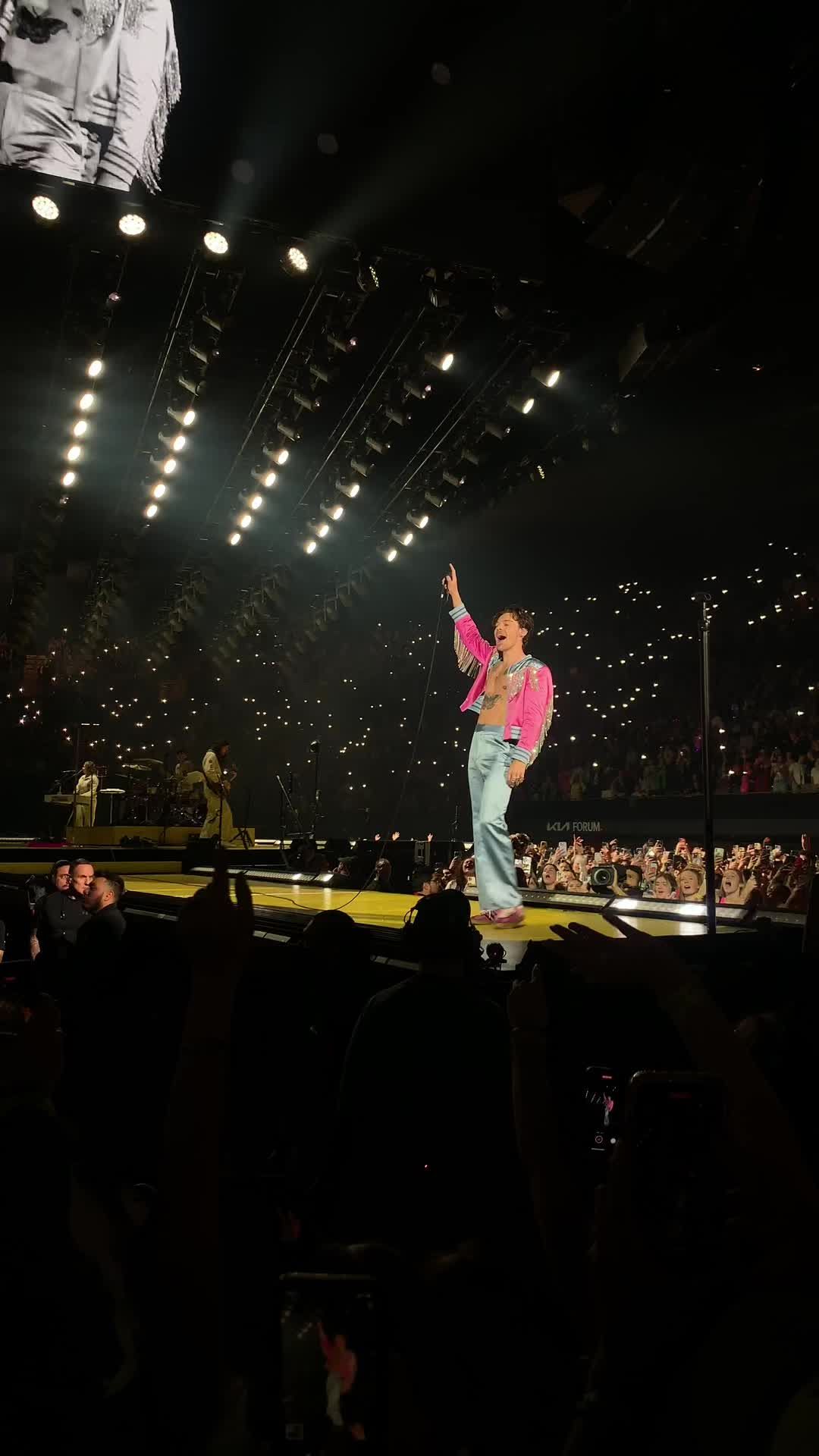 Video post by @f4shion.c on TikTok