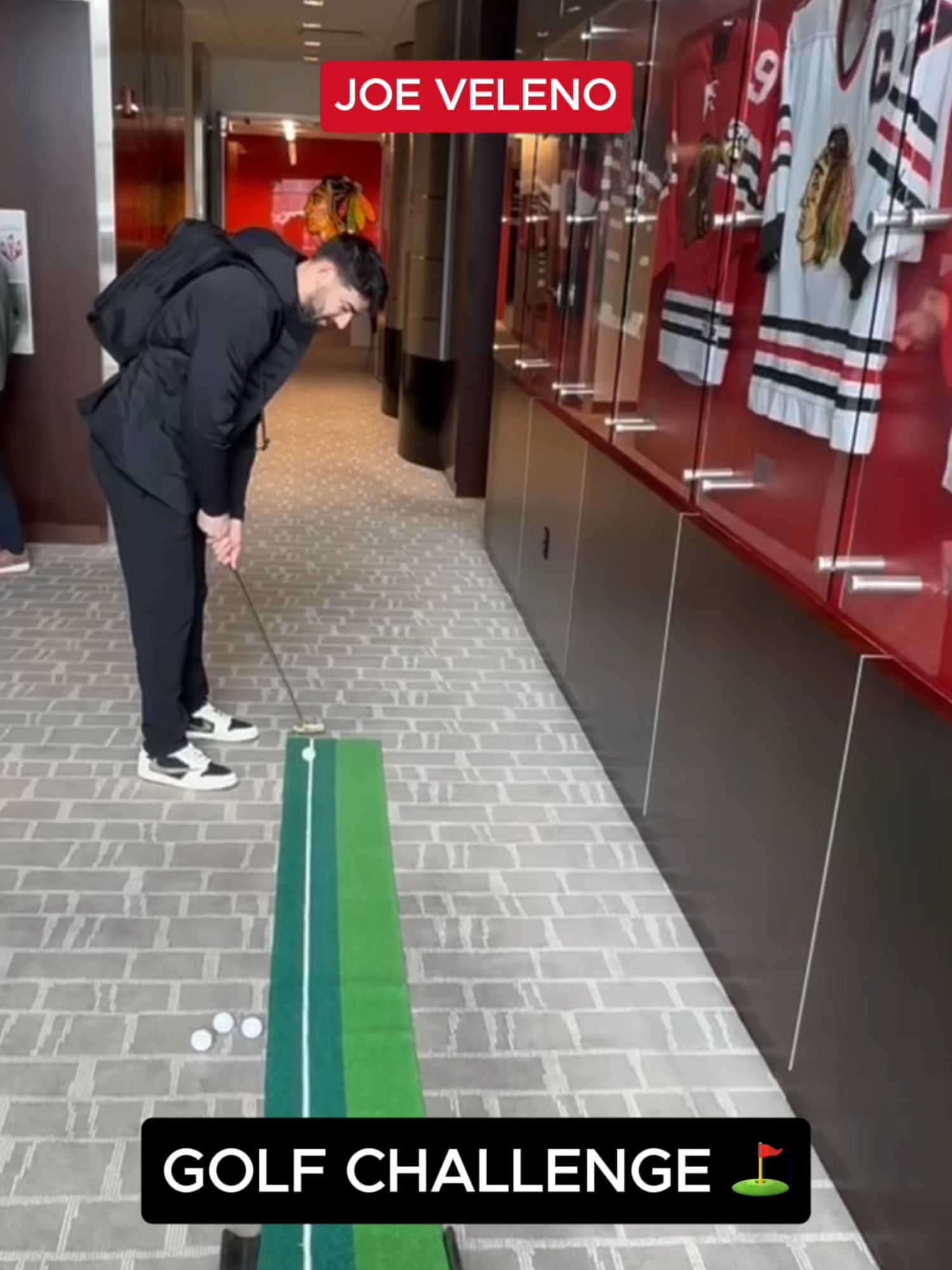 Video post by @nhlblackhawks on TikTok