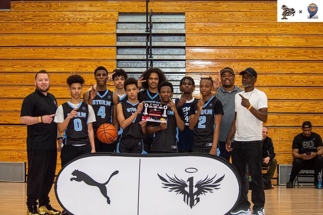 Image post by @sn33kclips on Facebook