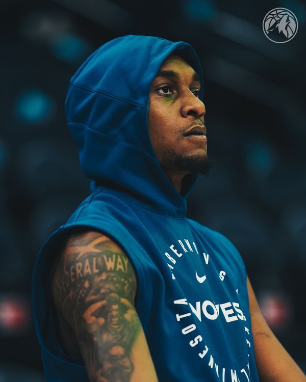 Image post by @MNTimberwolves on Facebook