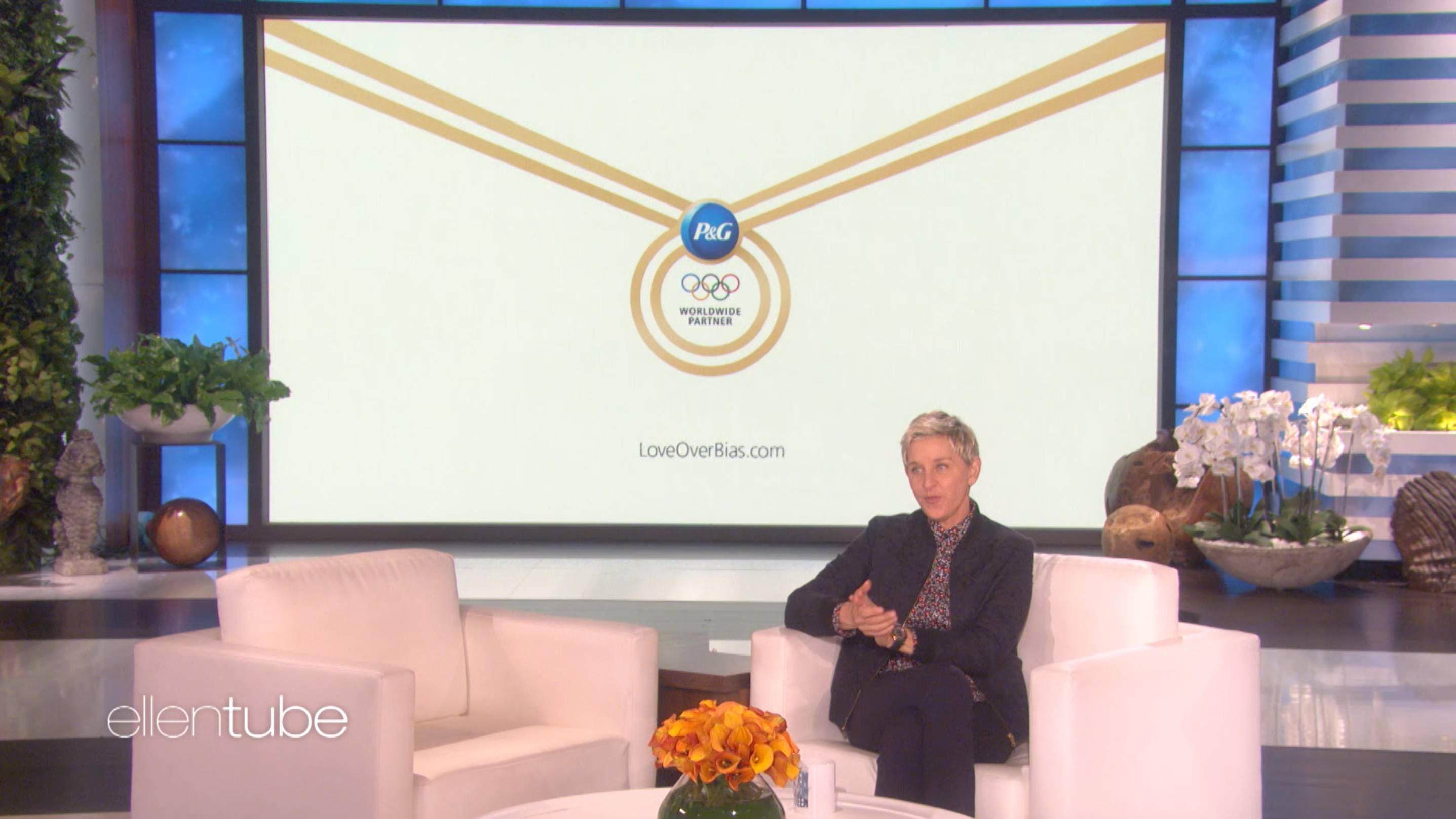 Video post by @ellentv on Facebook