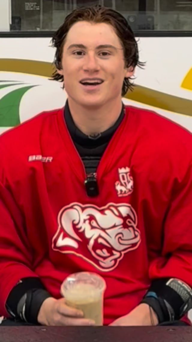 Video post by @TaurosHockey on Facebook