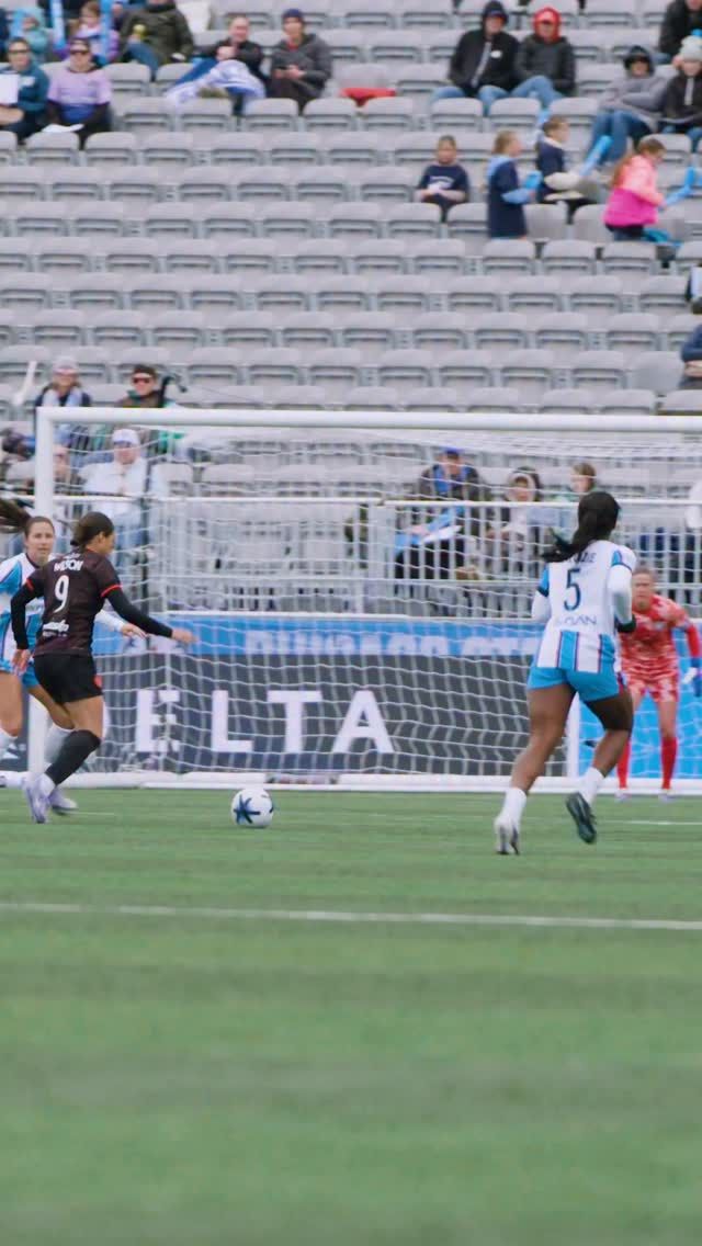 Video post by @theChicagoStars on Facebook
