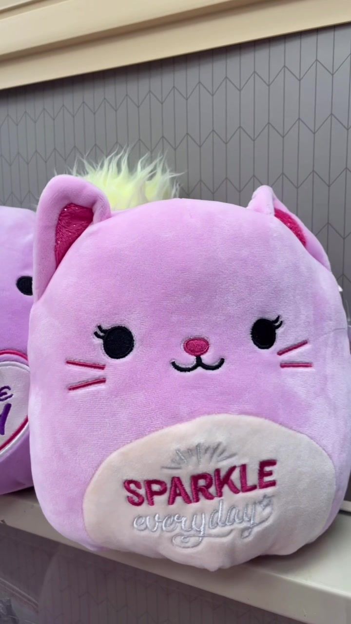 Video post by @annieshallmark on TikTok