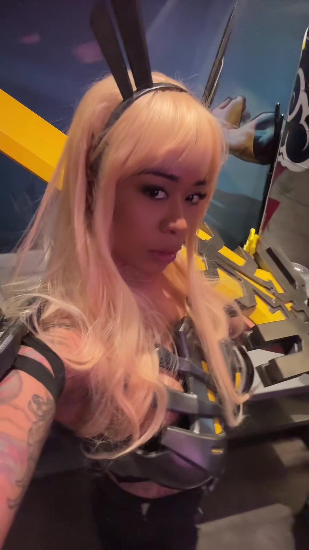 Video post by @tiacorine on TikTok