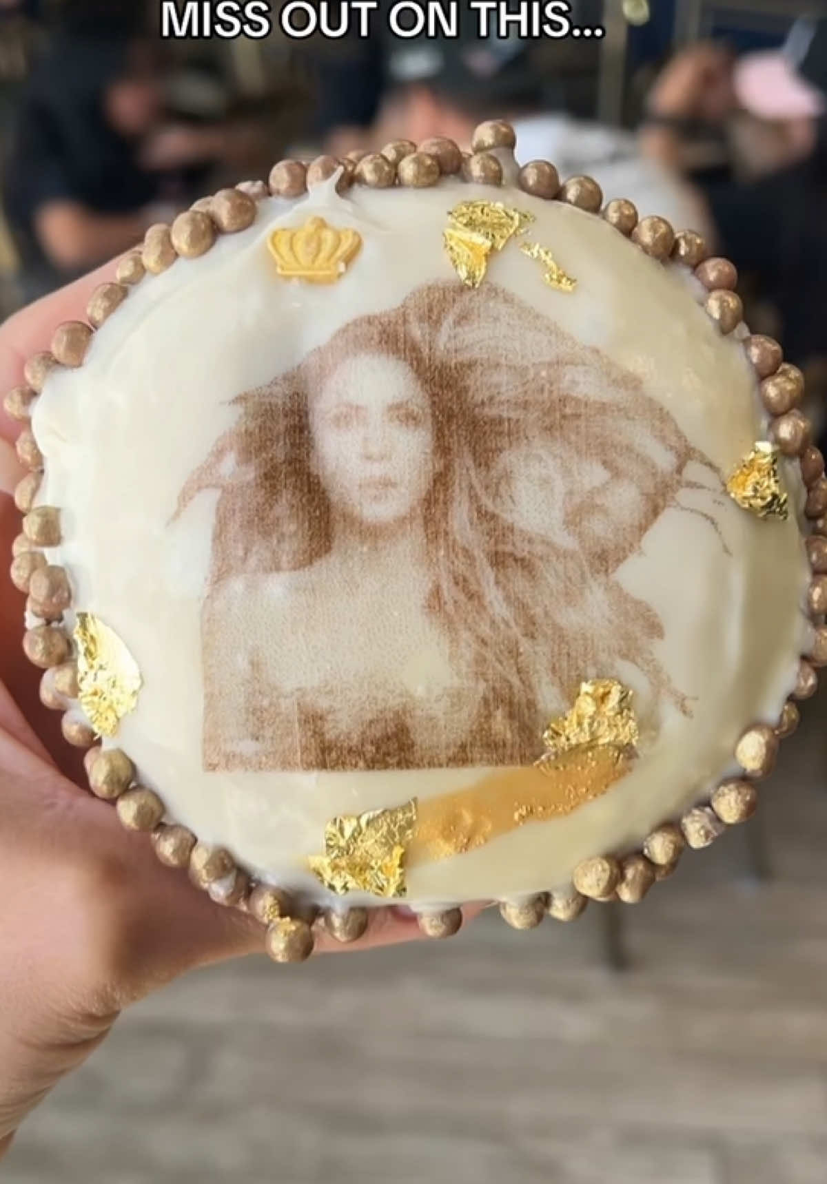 Video post by @ilovesainthonore on TikTok