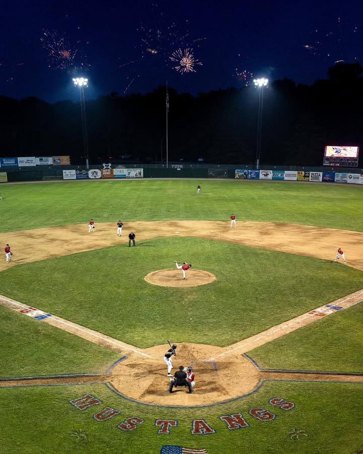 Image post by @stjoemustangs on Facebook