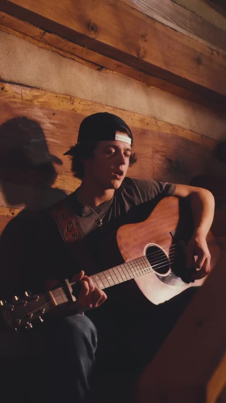 Video post by @waylonwyatt on TikTok