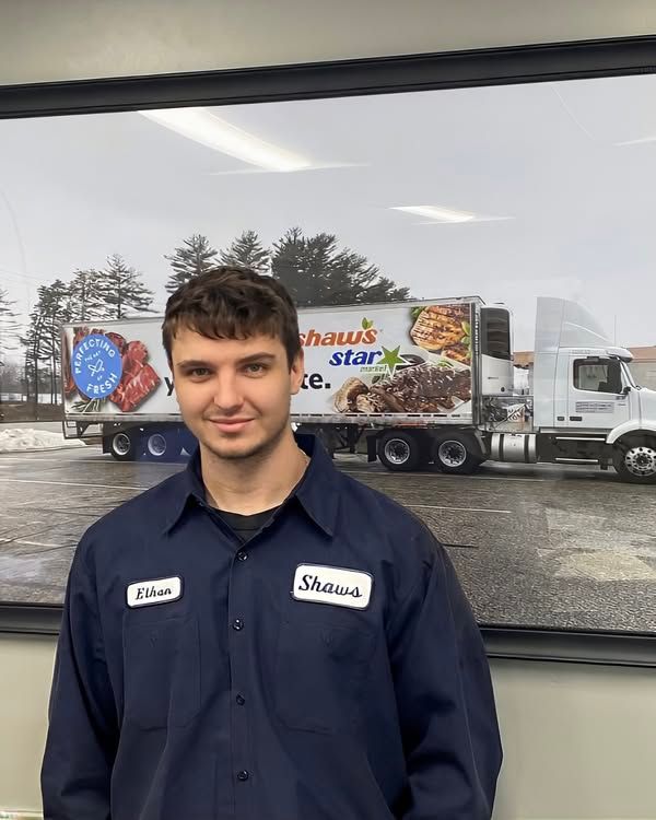 Image post by @starmarket on Facebook