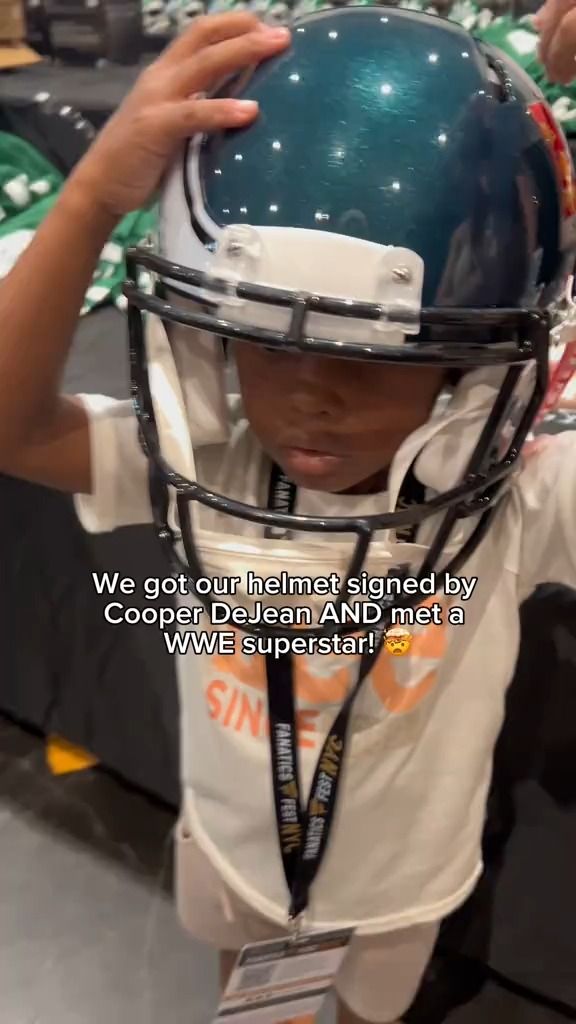 Video post by @happilyevansafterr on Facebook