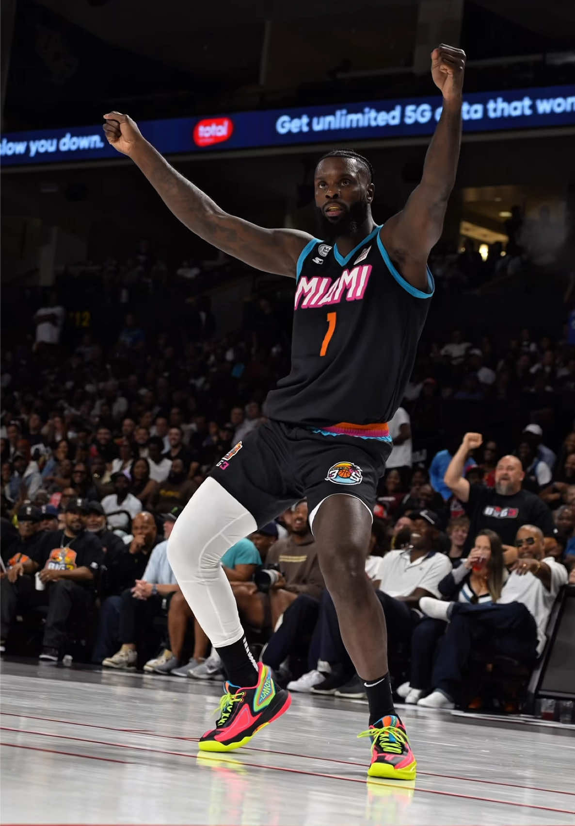 Video post by @shotbymclovin on TikTok