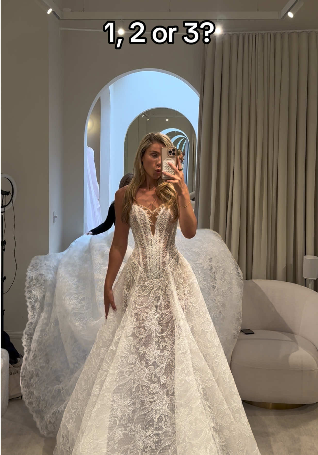 Video post by @chelseamenna on TikTok