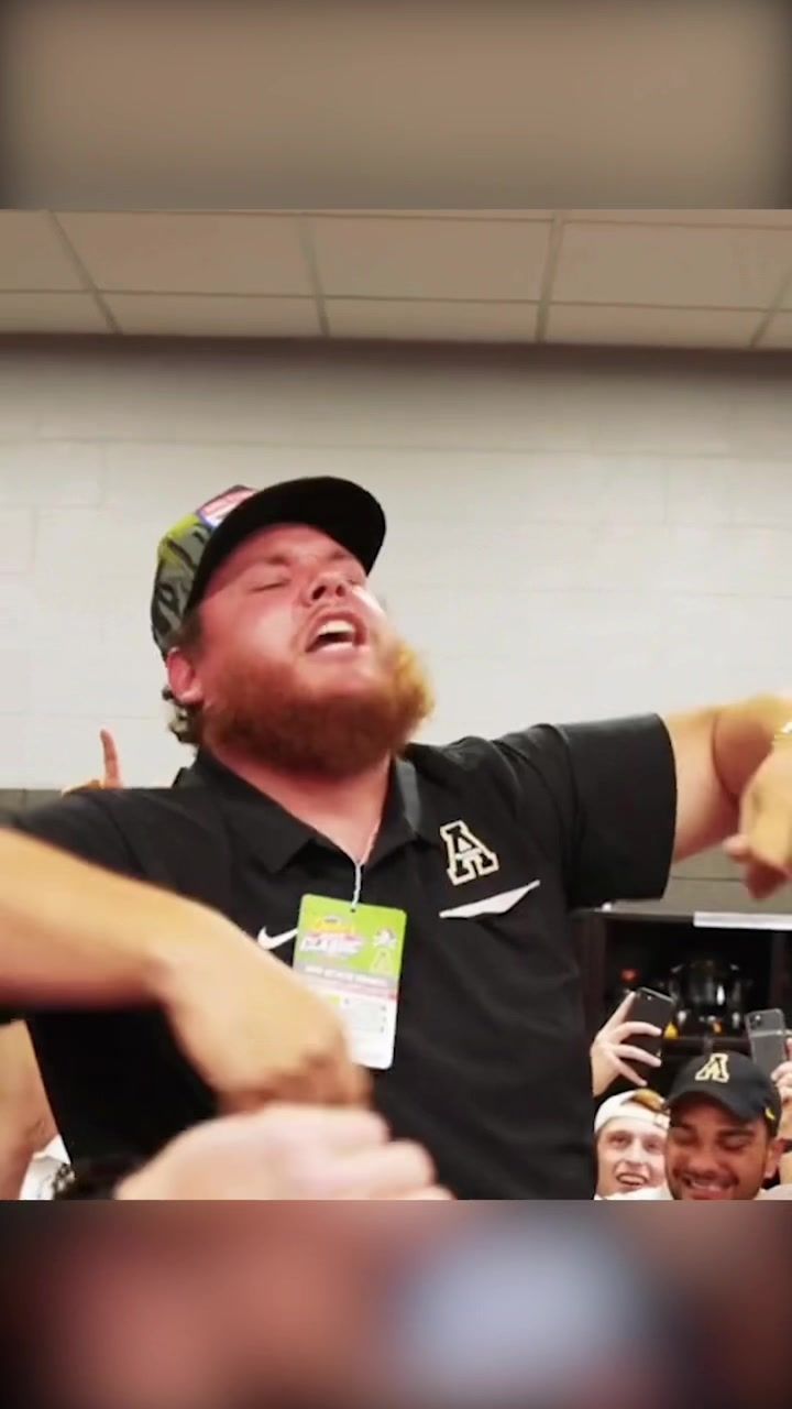 Video post by @lukecombs on TikTok