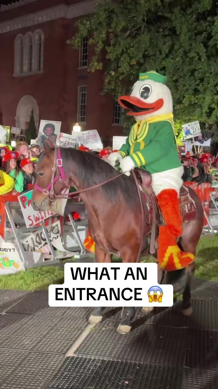 Video post by @collegegameday on TikTok