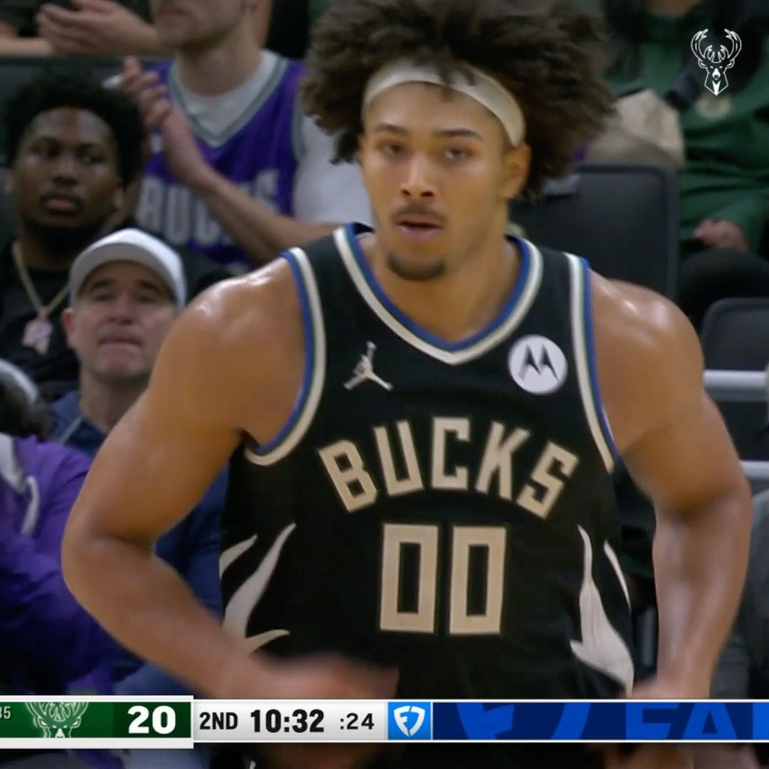 Video post by @milwaukeebucks on Facebook