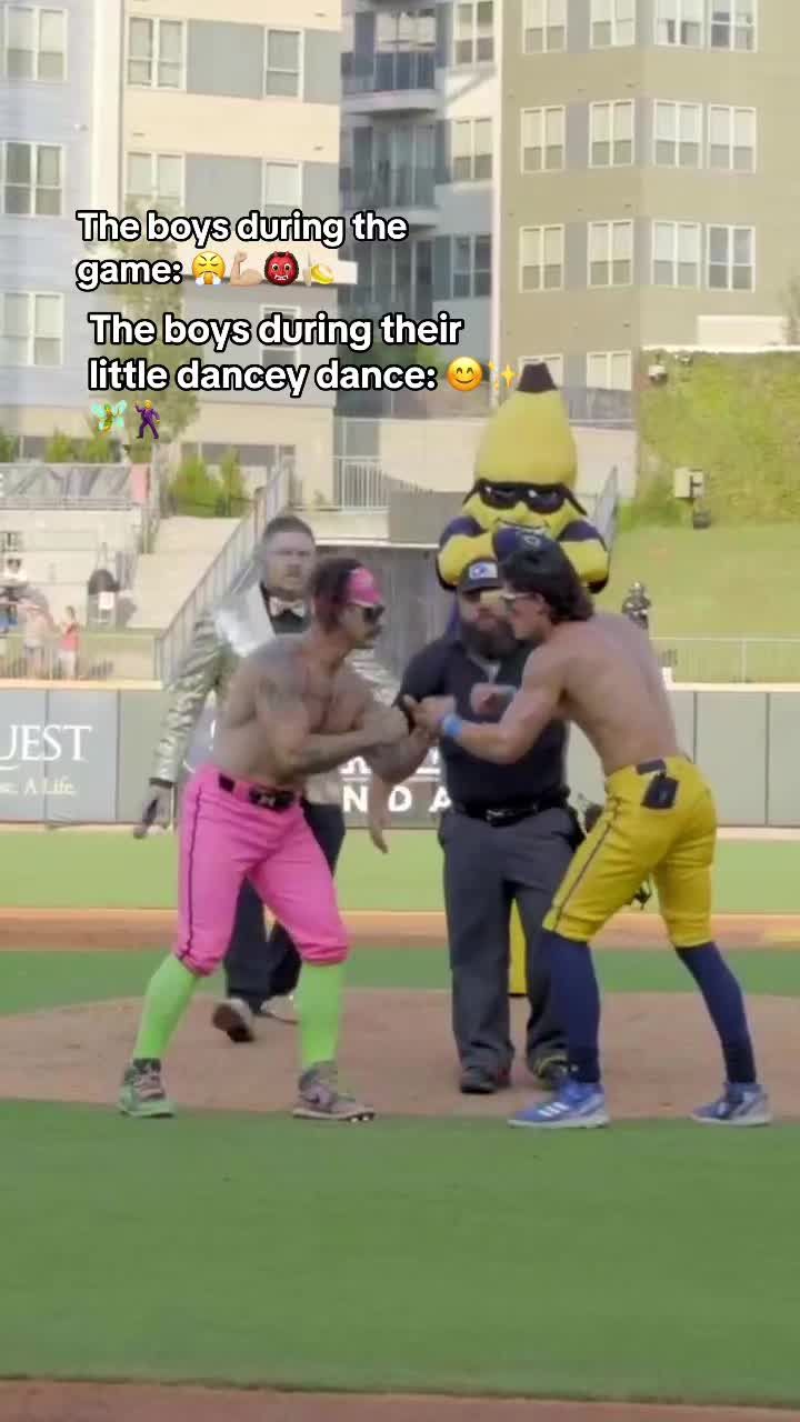Video post by @thesavbananas on TikTok