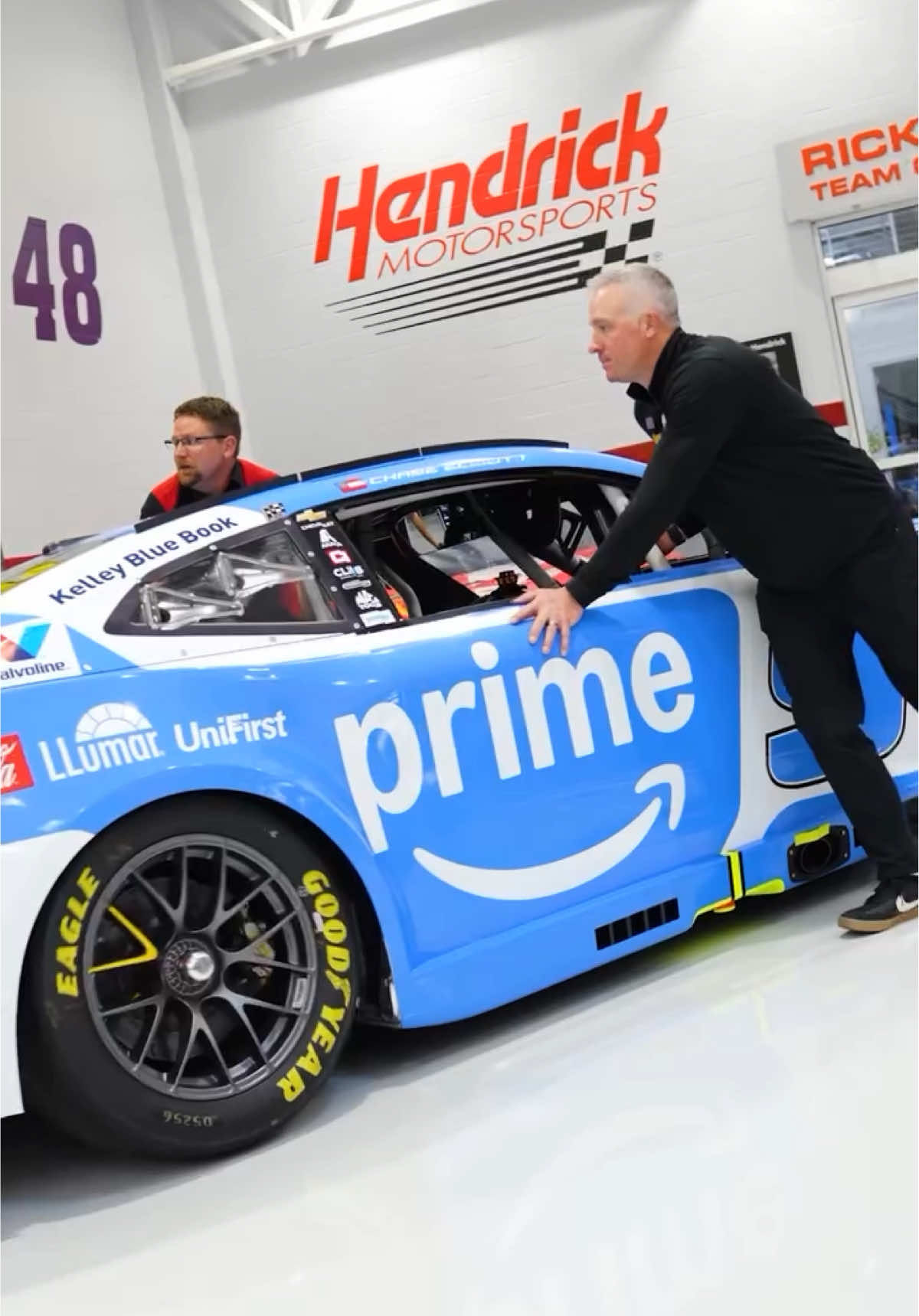 Video post by @teamhendrick on TikTok