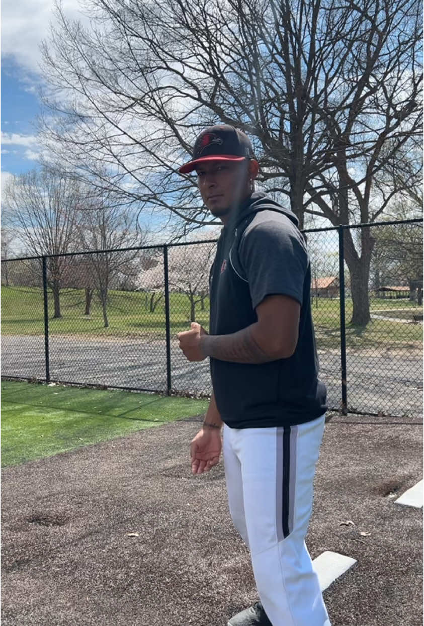 Video post by @semoredhawks on TikTok