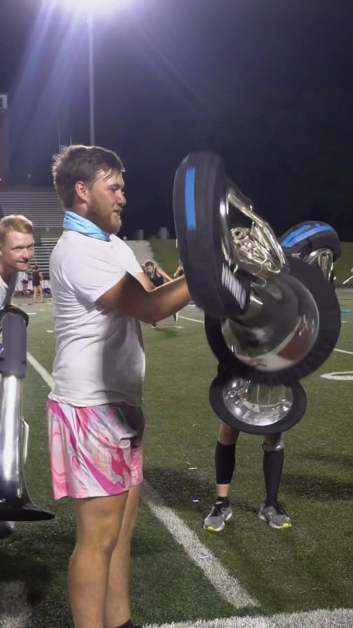 Video post by @carolinacrown_official on TikTok