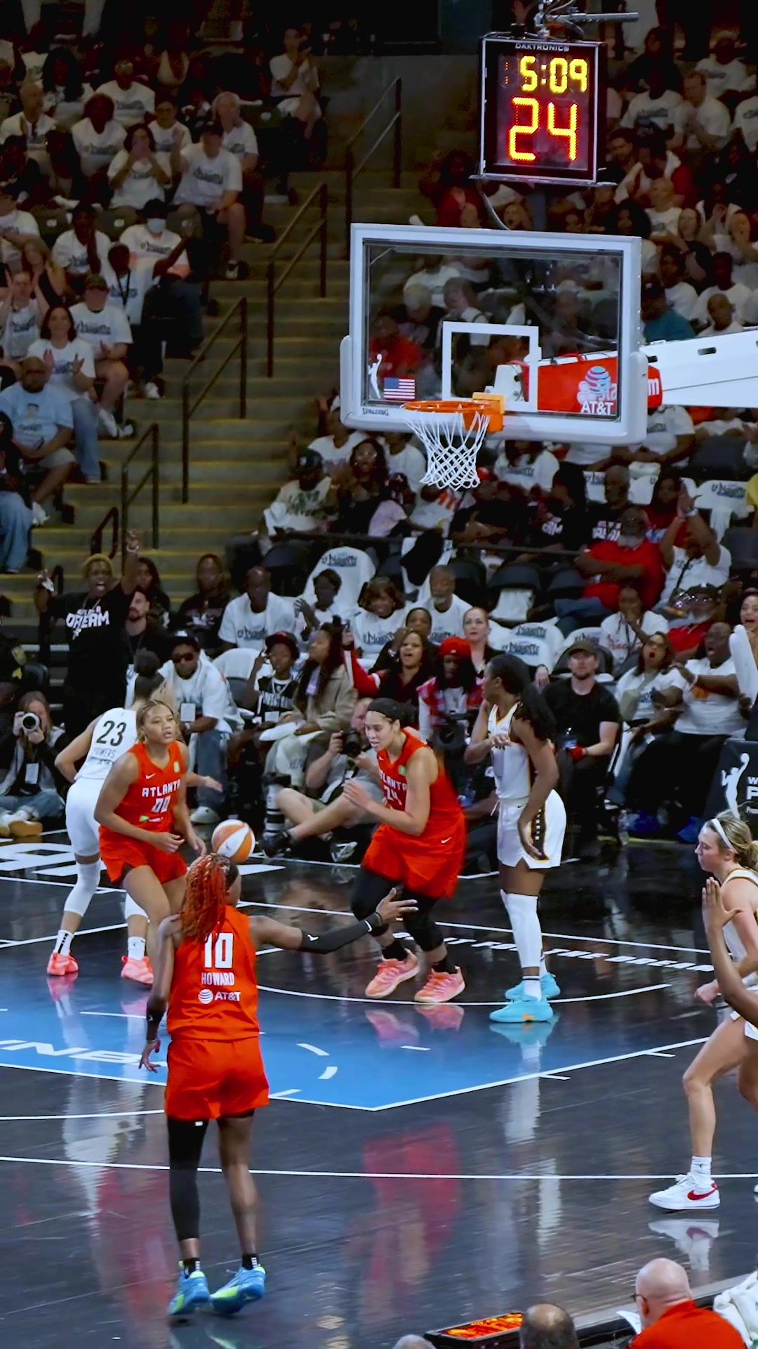 Video post by @krisreid on TikTok