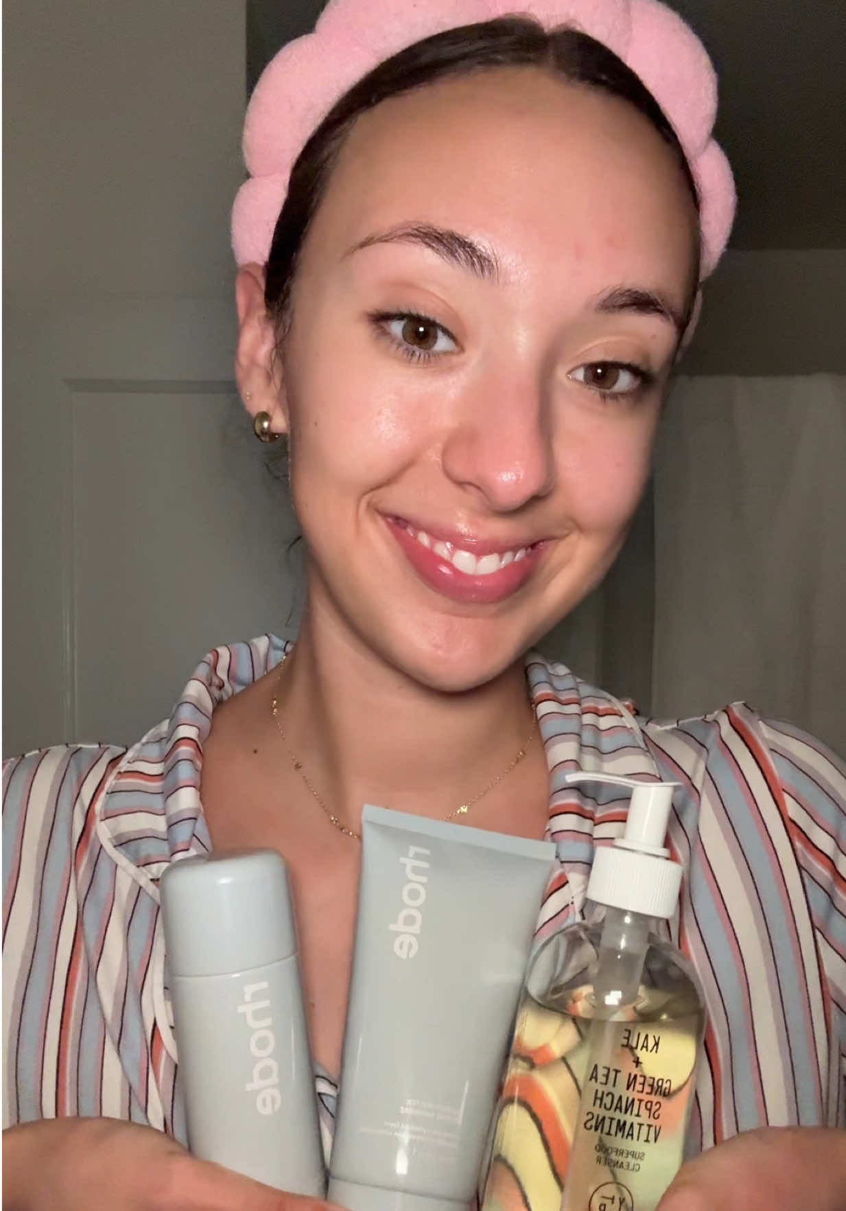 Video post by @danielamacom on TikTok