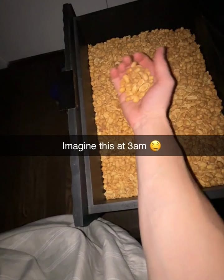 Image post by @mrpeanut on Facebook