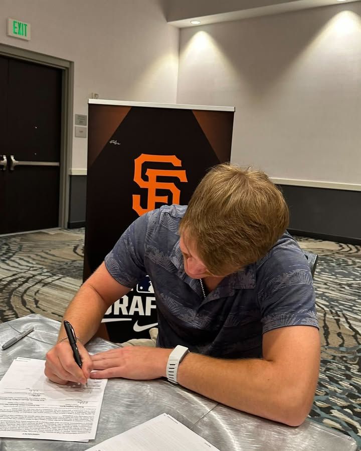 Image post by @razorbackbsb on Facebook