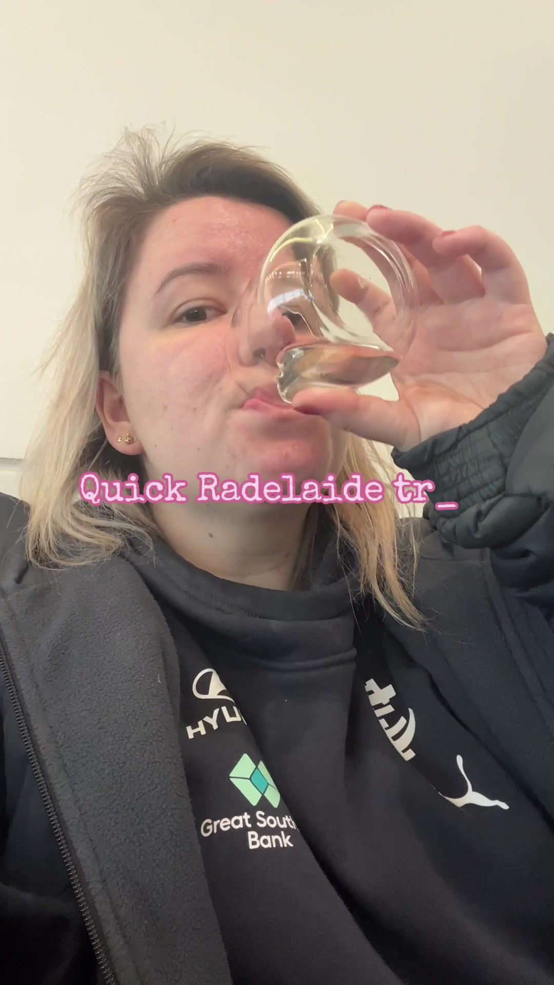Video post by @rosewithone_eye on TikTok