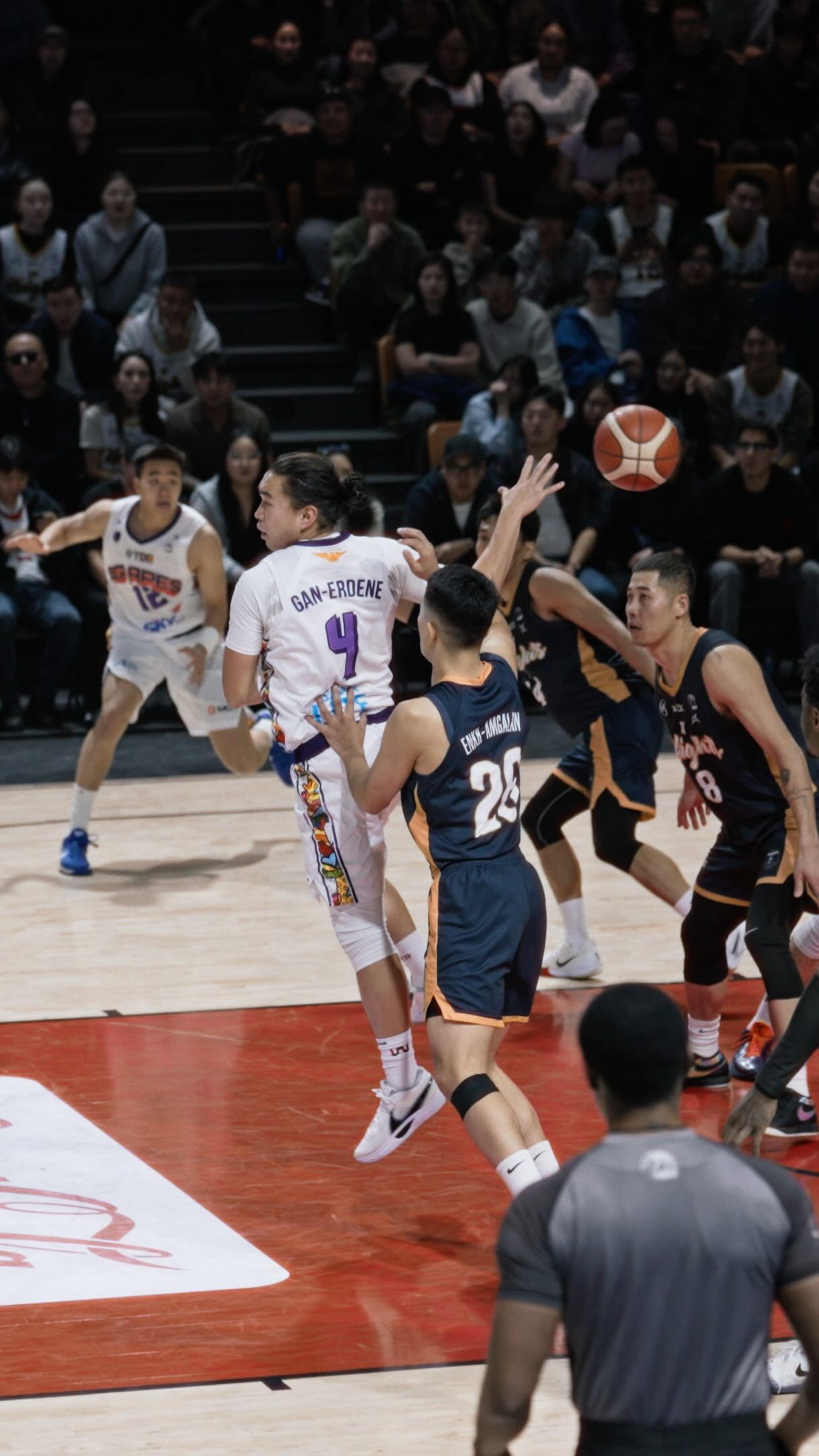 Video post by @mongolianhoops on Facebook