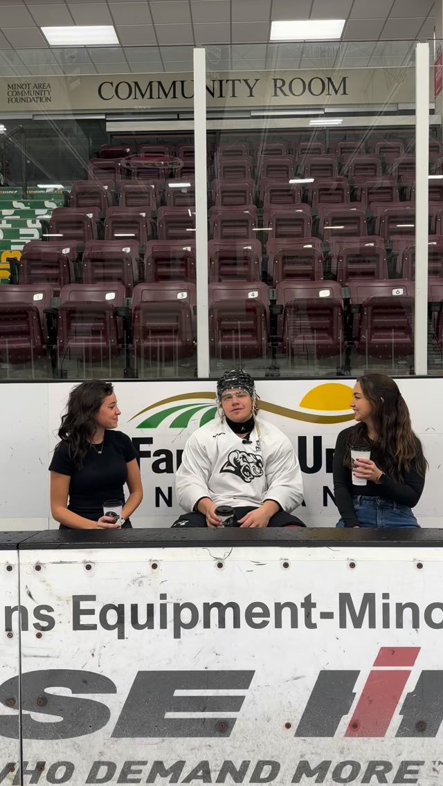 Video post by @TaurosHockey on Facebook