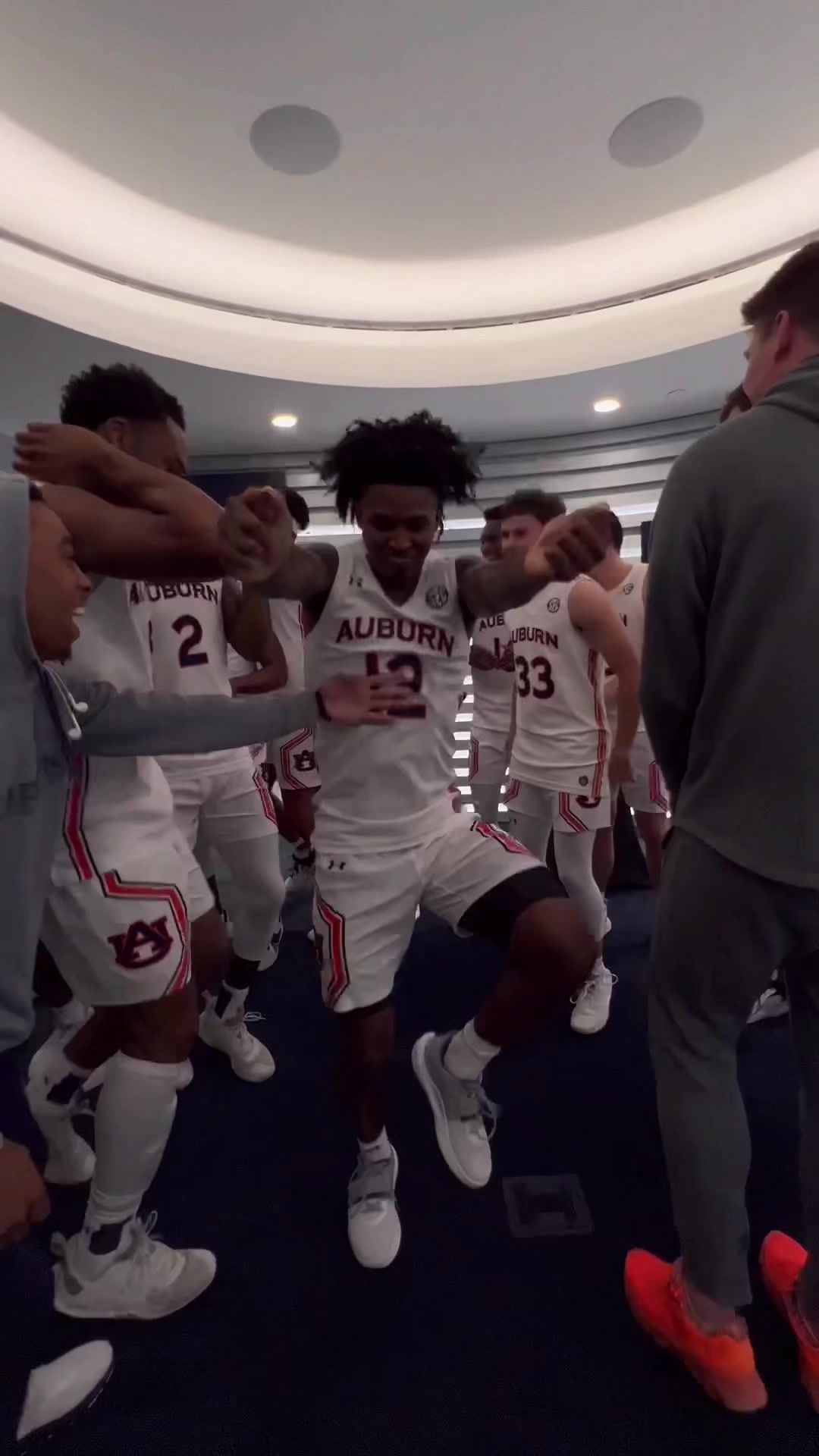 Video post by @auburnmbb on TikTok