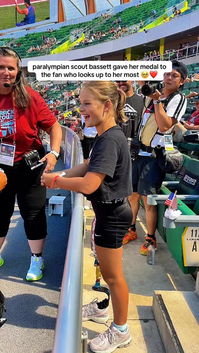 Video post by @85577596266 on Facebook