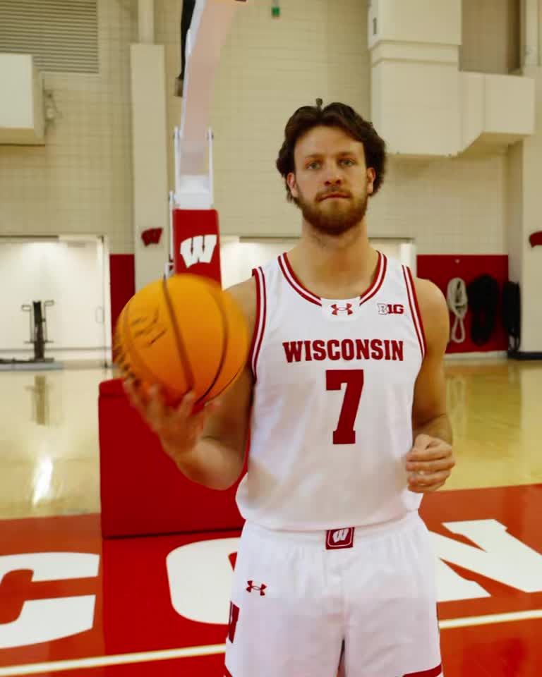 Video post by @carter_gil on TikTok