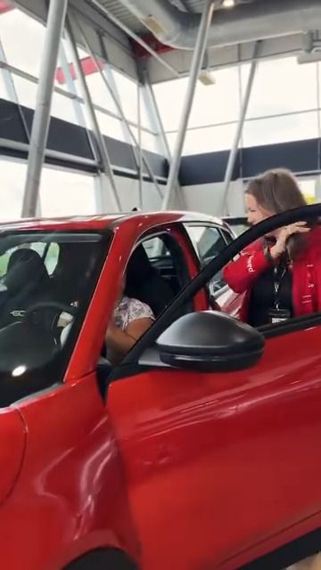 Video post by @silvermotorstm on Facebook