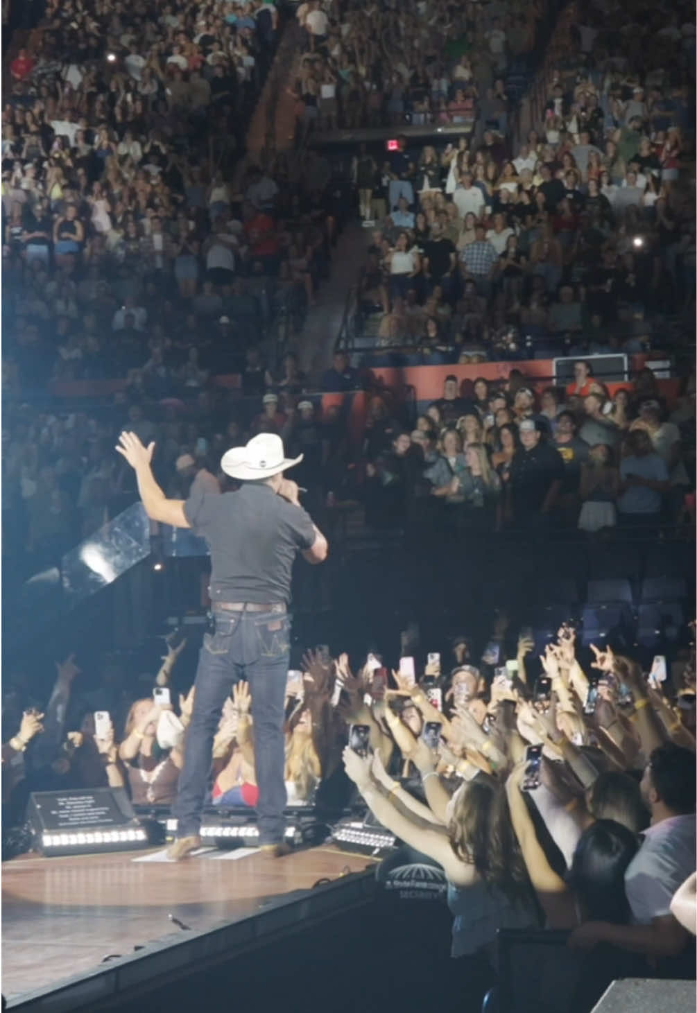 Video post by @jonpardi on TikTok