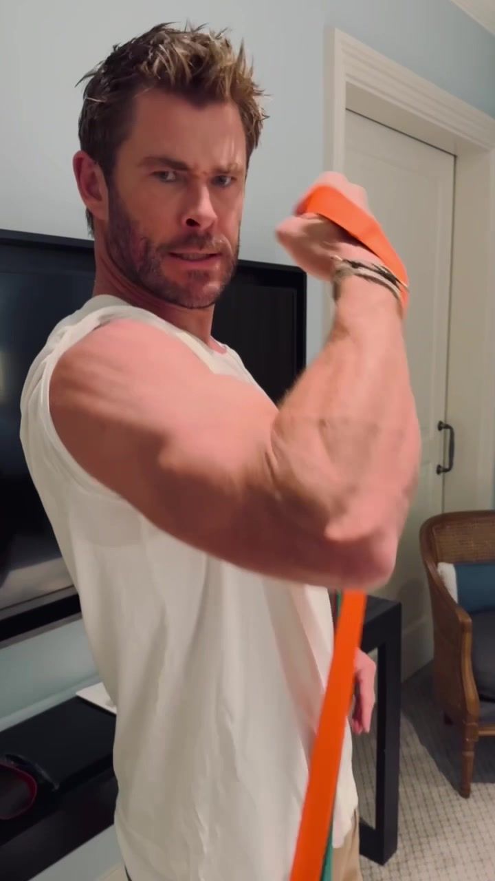 Video post by @chrishemsworth on TikTok