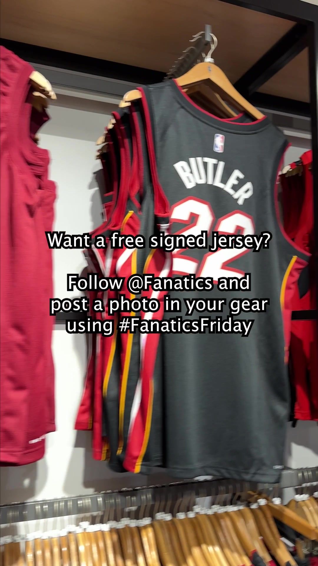 Image post by @Fanatics on Facebook
