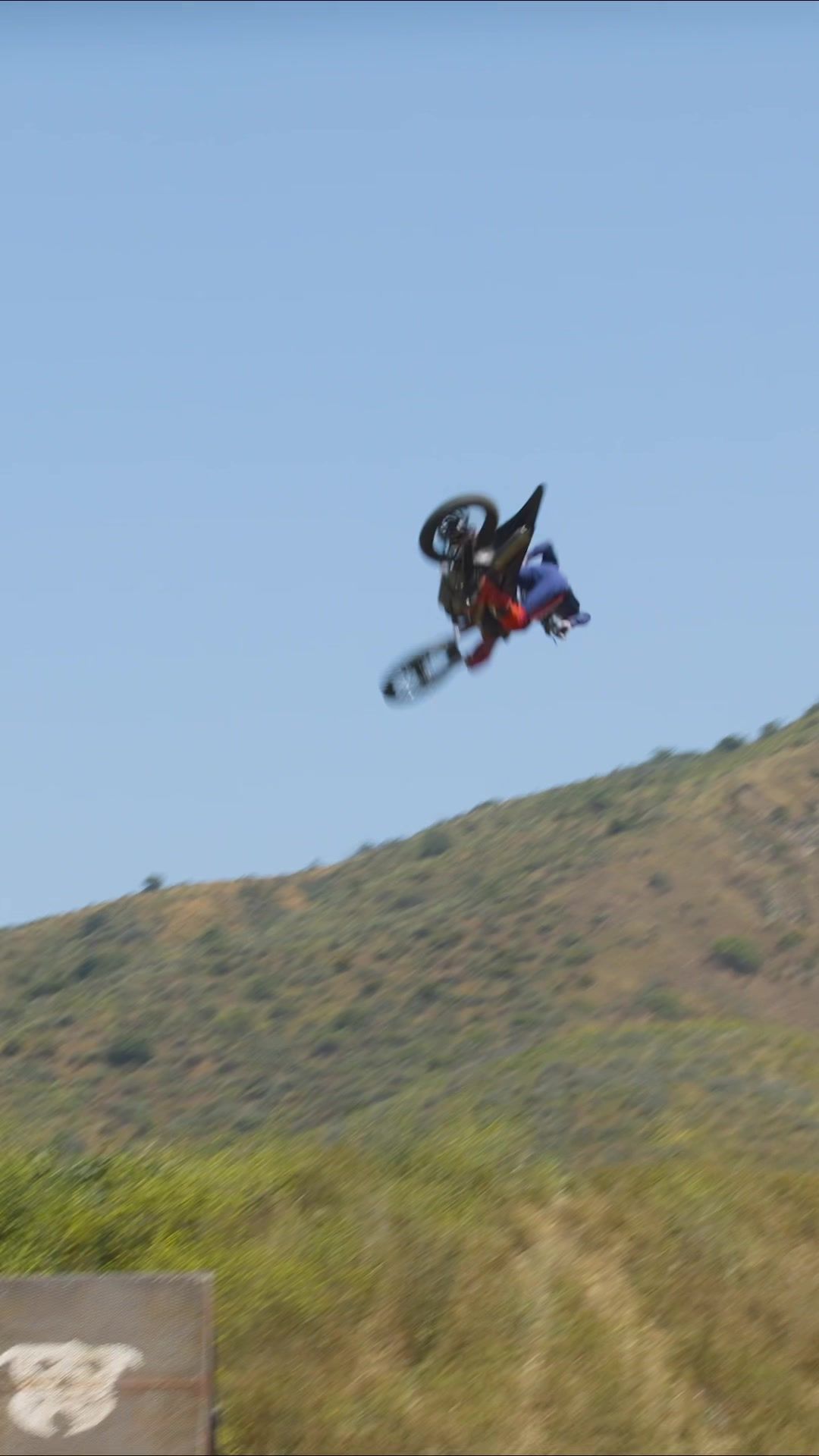 Video post by @camchapcc on TikTok