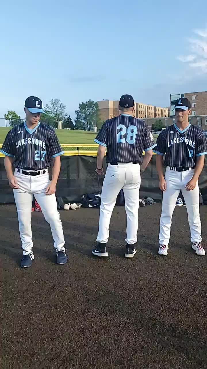 Video post by @lakeshorechinooks on TikTok