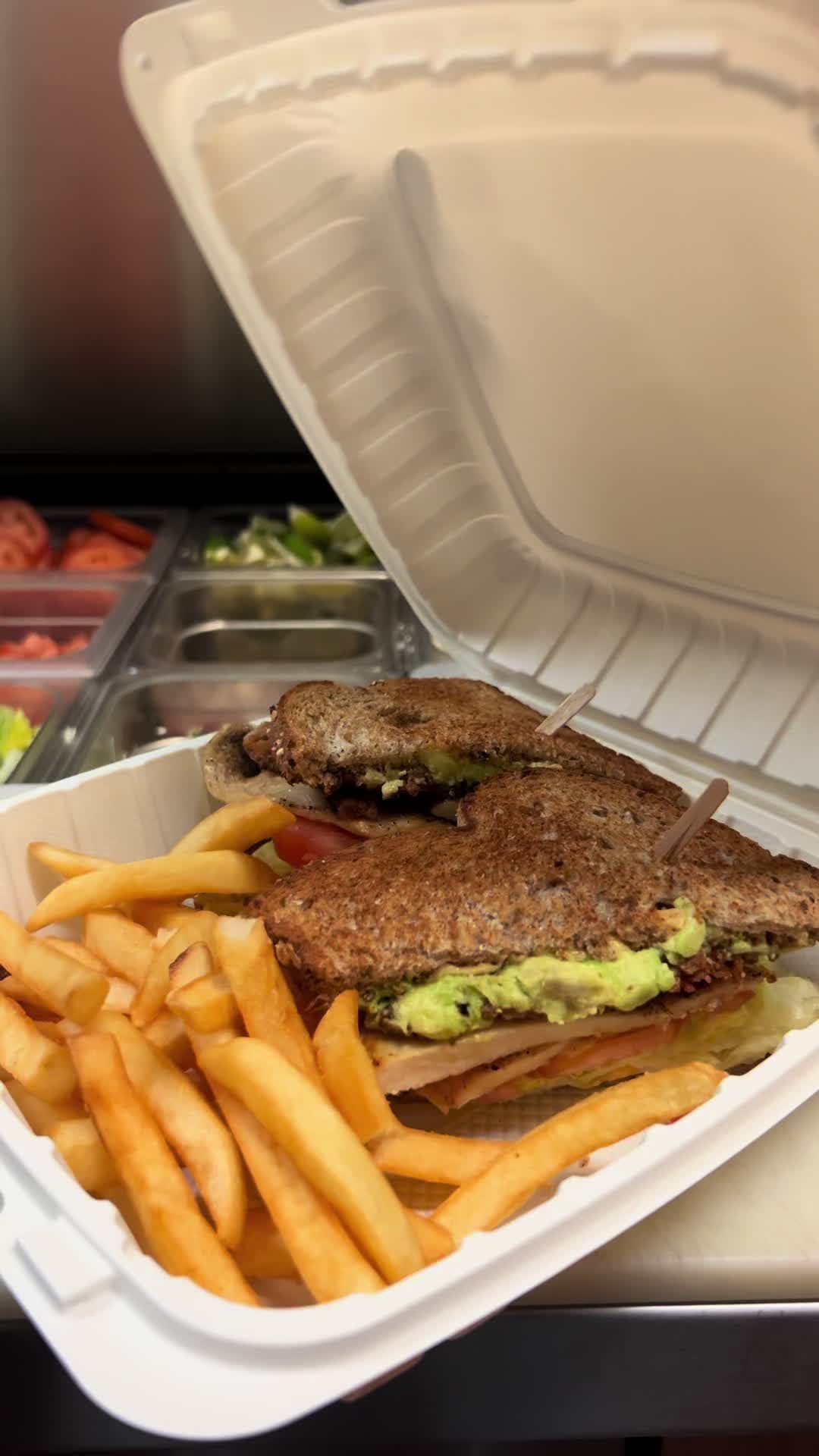 Video post by @elgrullense on TikTok