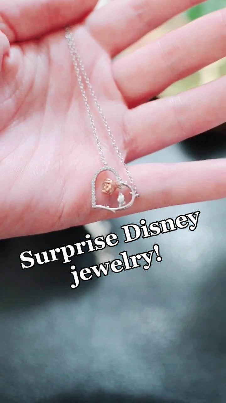 Video post by @snugzmeow on TikTok