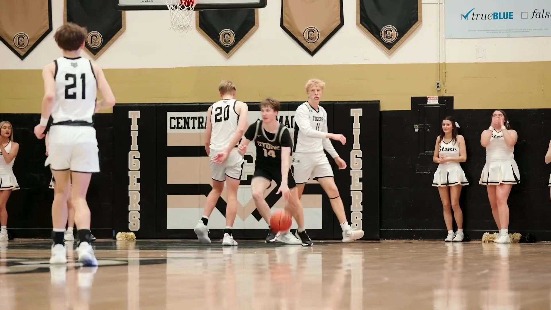 Video post by @535471496805112 on Facebook