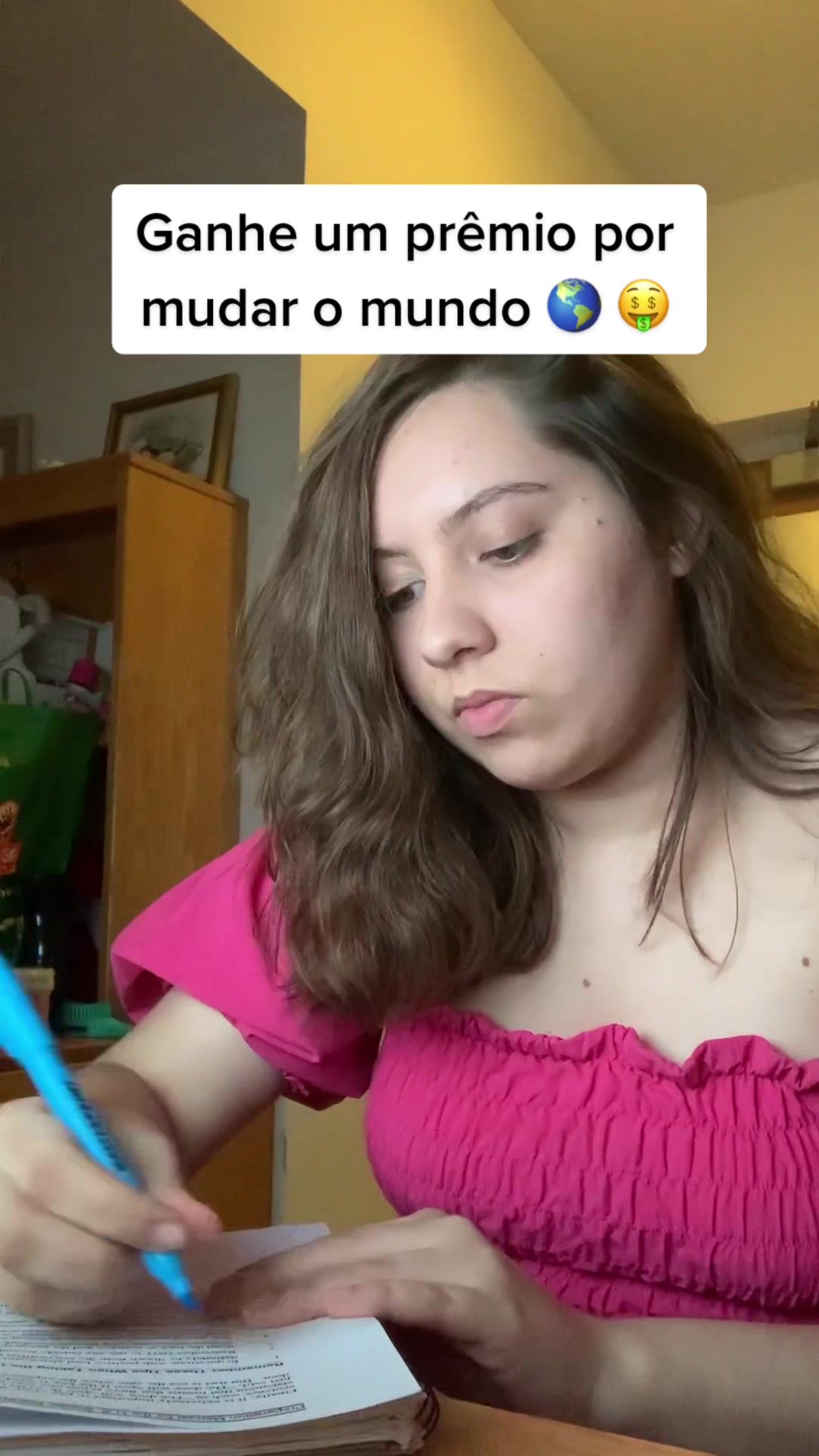 Video post by @brunaguedesol on TikTok