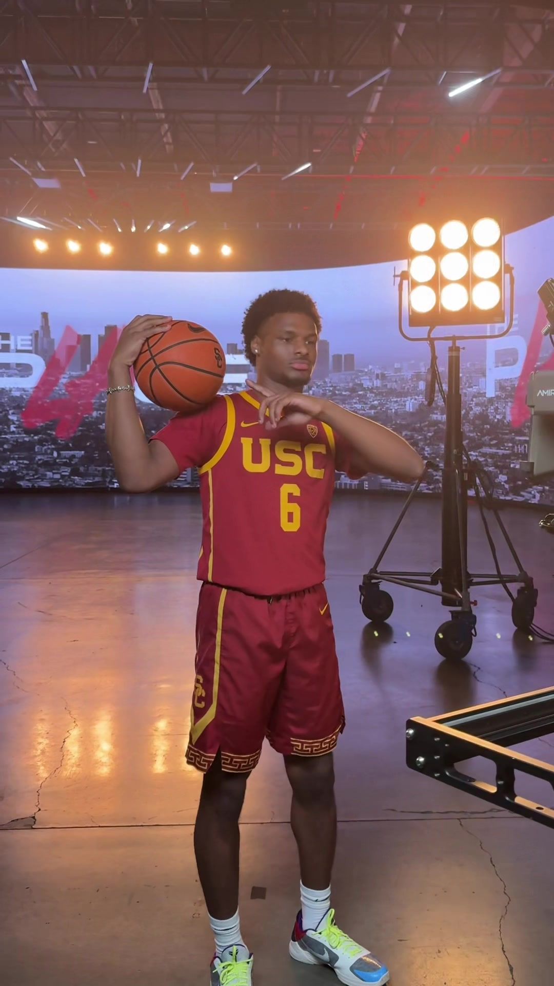 Video post by @usc.athletics on TikTok