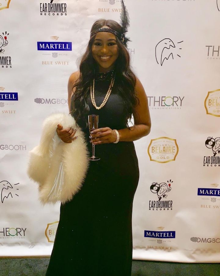 Image post by @JelisaRaquel on Facebook