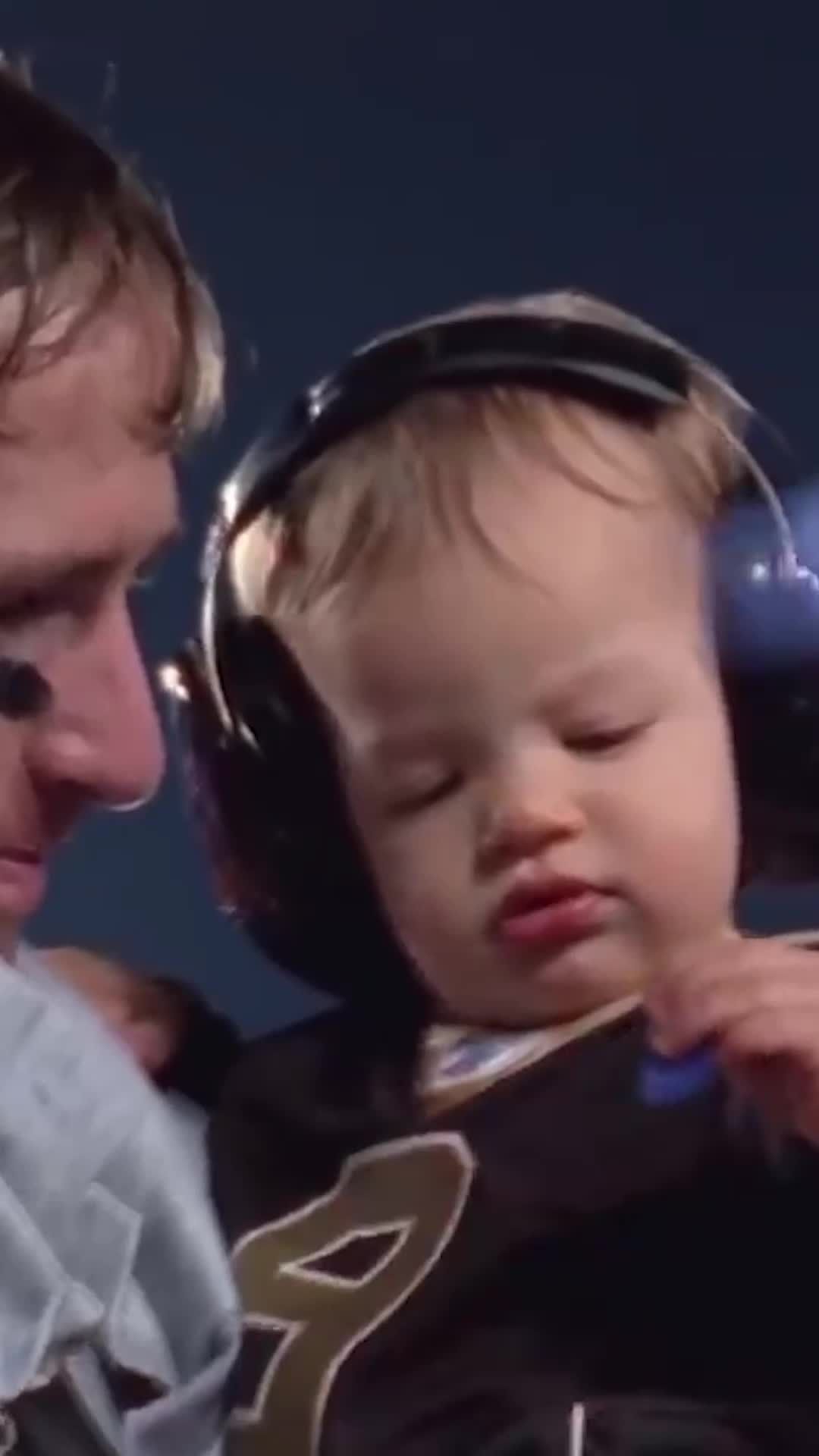 Video post by @nflonfox on TikTok