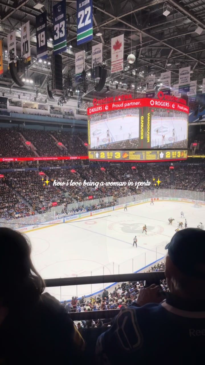 Video post by @hollymillenium on TikTok