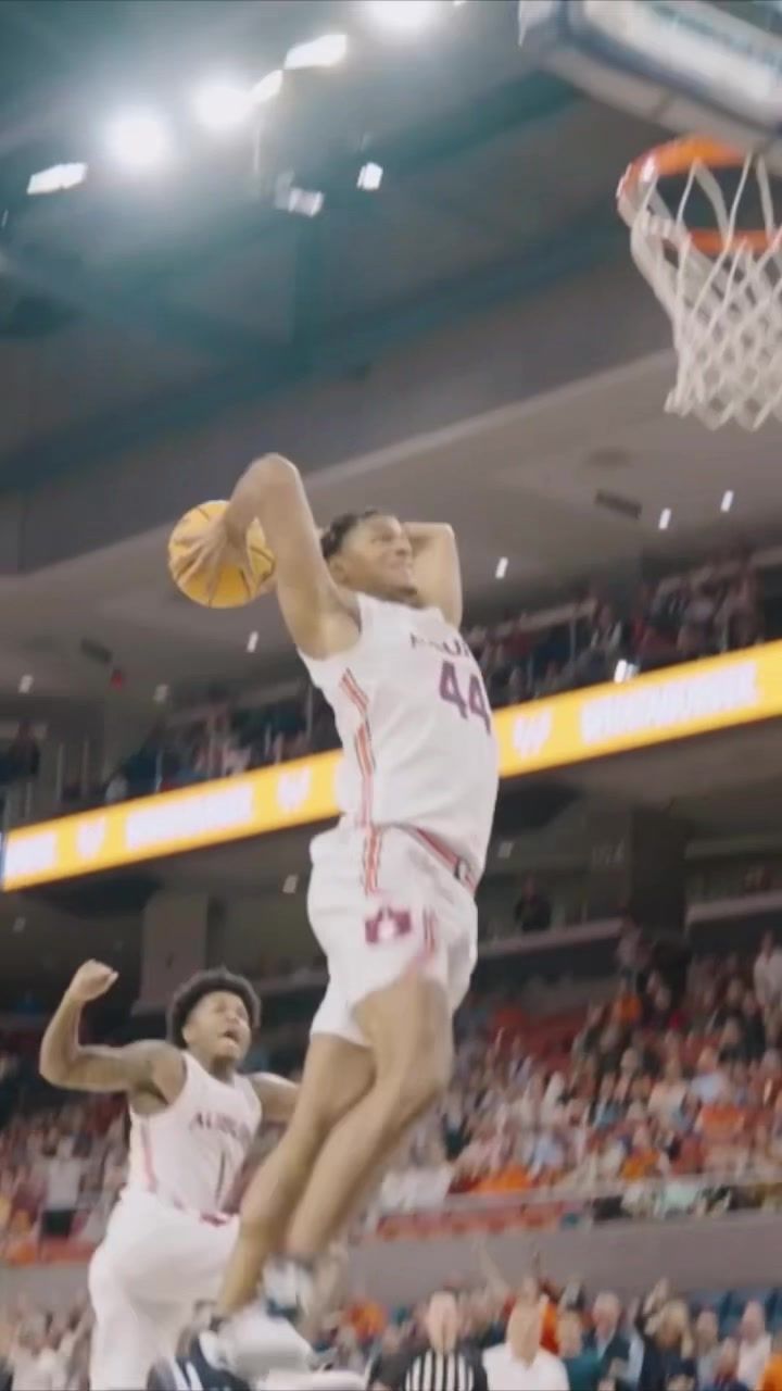 Video post by @auburnmbb on TikTok